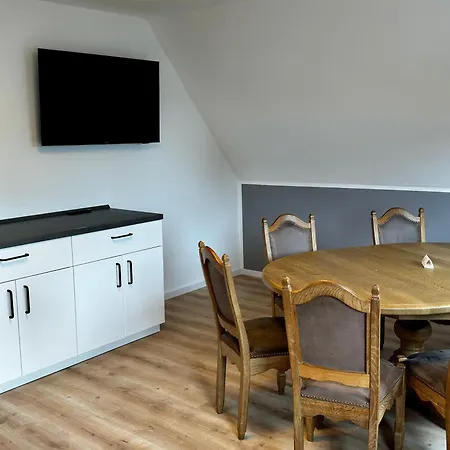 Erstay - Moderne ホームステイ ドルステン