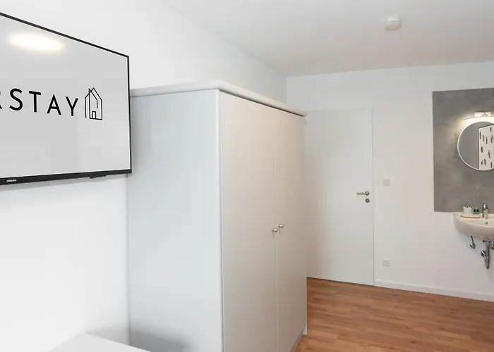 Erstay - Moderne Проживание в семье