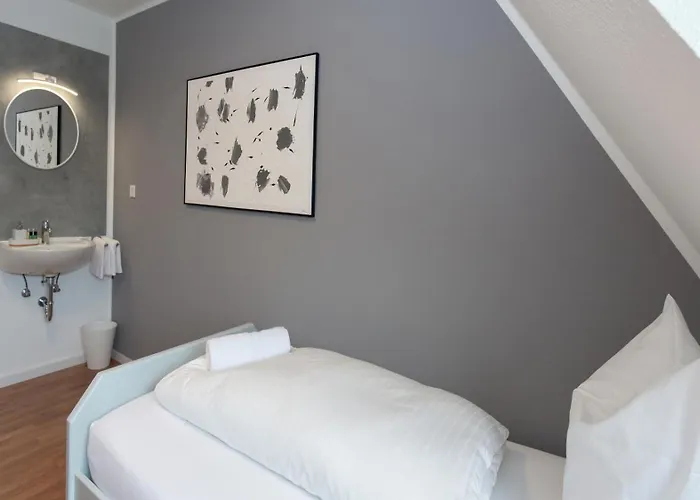 Erstay - Moderne * Дорстен