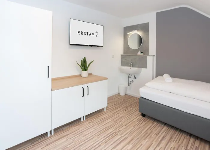 Erstay - Moderne * دورستن